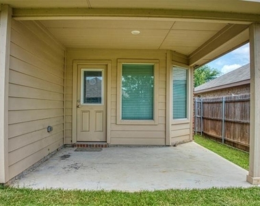 744 Walls Boulevard - Photo Thumbnail 24