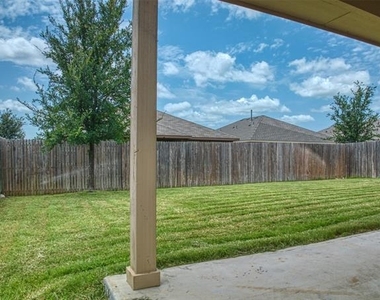 744 Walls Boulevard - Photo Thumbnail 25