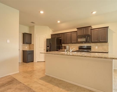 744 Walls Boulevard - Photo Thumbnail 9
