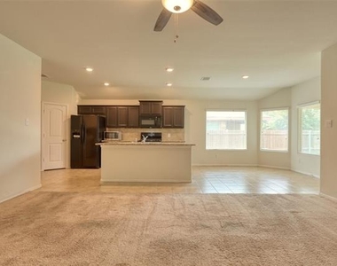 744 Walls Boulevard - Photo Thumbnail 6