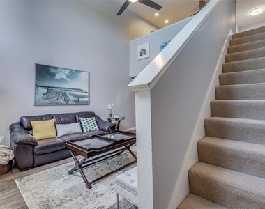 5111 Manett Street - Photo Thumbnail 4