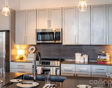 650 E Brooklyn Village Avenue - Photo Thumbnail 31