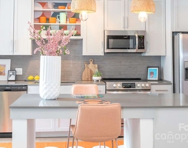 650 E Brooklyn Village Avenue - Photo Thumbnail 39