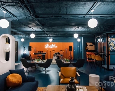 650 E Brooklyn Village Avenue - Photo Thumbnail 9