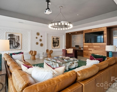 650 E Brooklyn Village Avenue - Photo Thumbnail 6