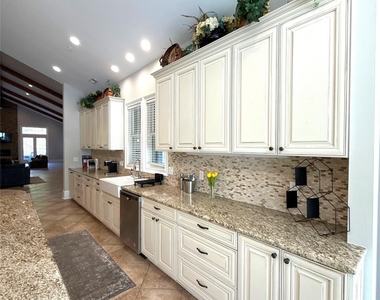 14019 Thompson Road - Photo Thumbnail 15