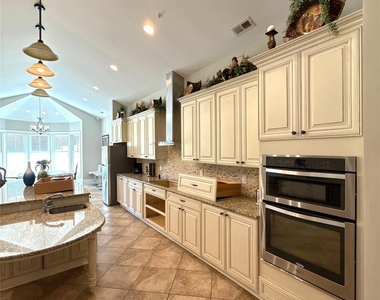 14019 Thompson Road - Photo Thumbnail 11