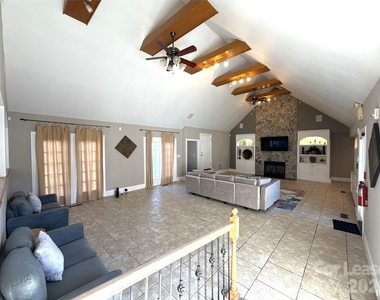 14009 Thompson Road - Photo Thumbnail 4