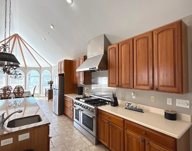 14009 Thompson Road - Photo Thumbnail 8