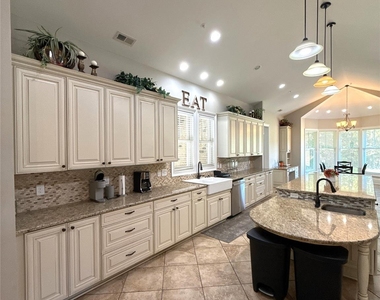 13931 Thompson Road - Photo Thumbnail 10