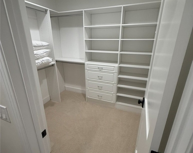 512 Jasmine Avenue - Photo Thumbnail 36