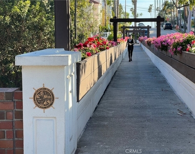 512 Jasmine Avenue - Photo Thumbnail 27