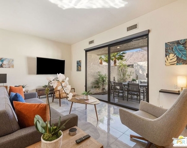 427 N Calle Rolph - Photo Thumbnail 5