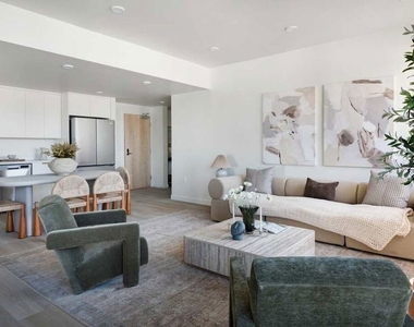 6320 Garvanza Avenue - Photo Thumbnail 5