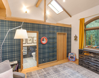 4880 Queen Florence Lane - Photo Thumbnail 17
