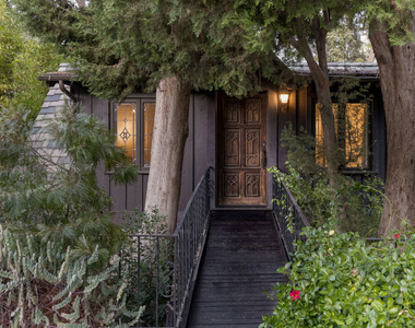 4880 Queen Florence Lane - Photo Thumbnail 29