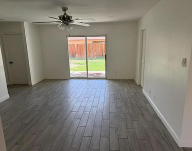 51345 Avenida Velasco - Photo Thumbnail 2
