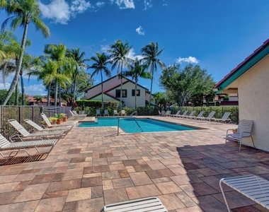 6 Lexington Lane E - Photo Thumbnail 51