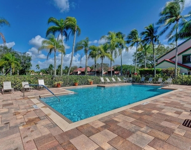 6 Lexington Lane E - Photo Thumbnail 46