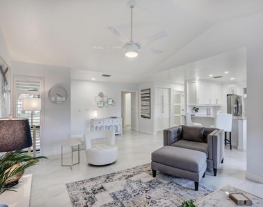 6 Lexington Lane E - Photo Thumbnail 13