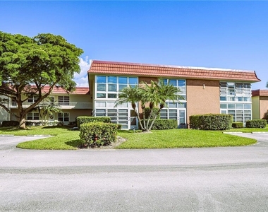 1 Vista Palm Lane - Photo Thumbnail 33