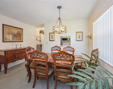 1 Vista Palm Lane - Photo Thumbnail 4