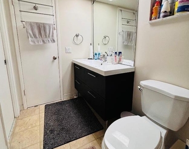 2900 N Palm Aire Drive - Photo Thumbnail 10