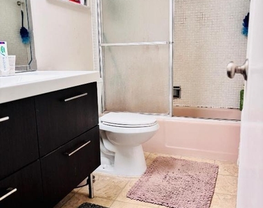 2900 N Palm Aire Drive - Photo Thumbnail 9