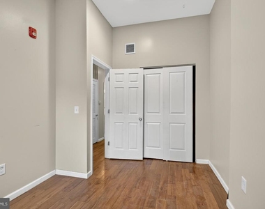 4420 Chestnut Street - Photo Thumbnail 16