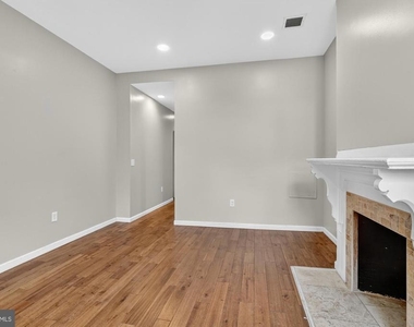 4420 Chestnut Street - Photo Thumbnail 4
