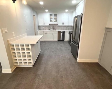 11430 Strand Drive - Photo Thumbnail 7