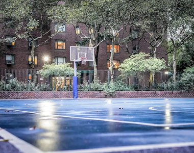 450 East 20th Street, Unit 06-a - Photo Thumbnail 12