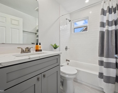 708 Hankin Street - Photo Thumbnail 9