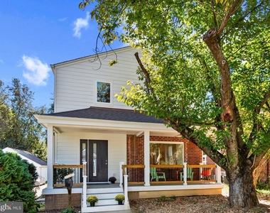 708 Hankin Street - Photo Thumbnail 1