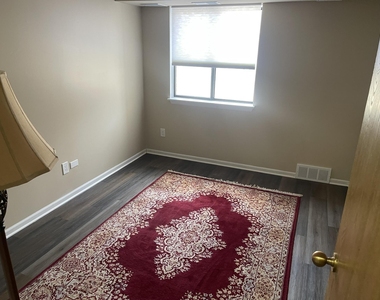 3005 Fernwood Avenue - Photo Thumbnail 16