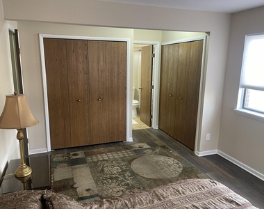 3005 Fernwood Avenue - Photo Thumbnail 7