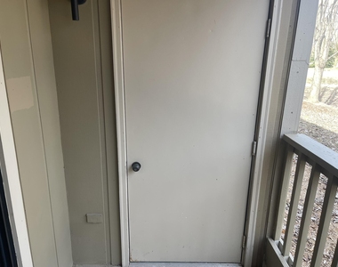 3005 Fernwood Avenue - Photo Thumbnail 26