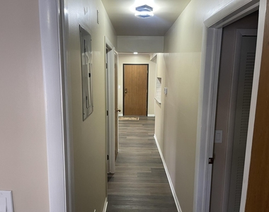 3005 Fernwood Avenue - Photo Thumbnail 8