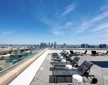 420 East 54th Street, Unit 1601 - Photo Thumbnail 7
