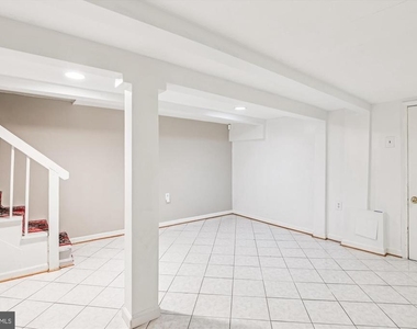 758 19th Street Ne - Photo Thumbnail 8
