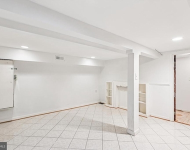 758 19th Street Ne - Photo Thumbnail 6