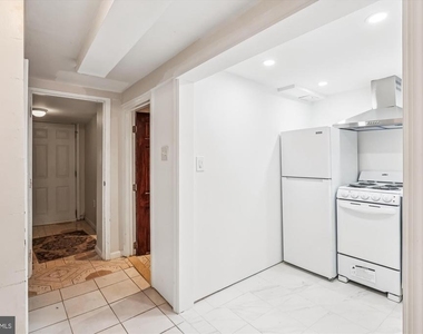 758 19th Street Ne - Photo Thumbnail 10