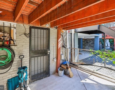 758 19th Street Ne - Photo Thumbnail 4