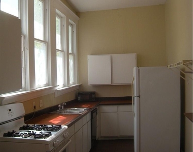 915 W 23rd St - Photo Thumbnail 7