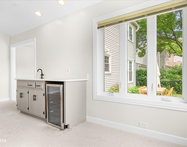 1012 Bainbridge Drive - Photo Thumbnail 17