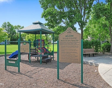 1012 Bainbridge Drive - Photo Thumbnail 44
