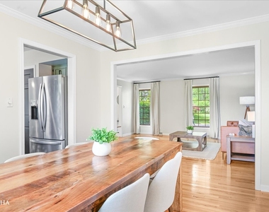 1012 Bainbridge Drive - Photo Thumbnail 6