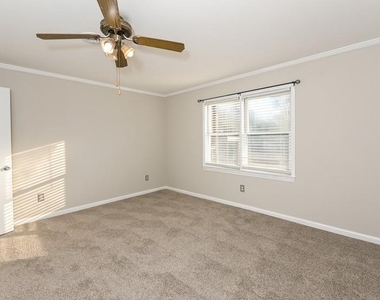 2505 W Broad Street - Photo Thumbnail 8