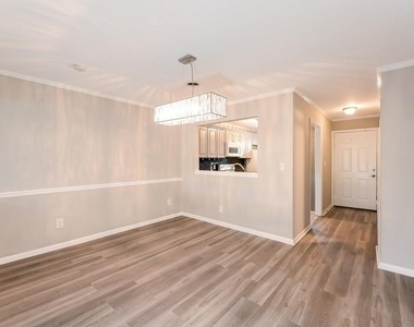 2505 W Broad Street - Photo Thumbnail 4