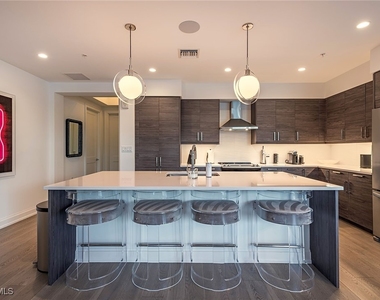 1111 Central Avenue - Photo Thumbnail 2